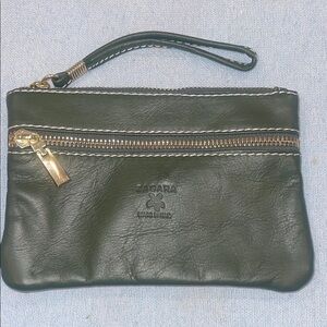 3112108 ZAGARA hunter green Leather Wristlet with Zipper made in Italy NWT